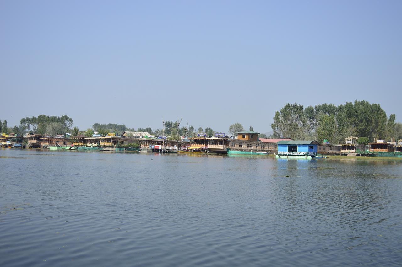 Lake Palace Group Of House Boats Srīnagar Dış mekan fotoğraf